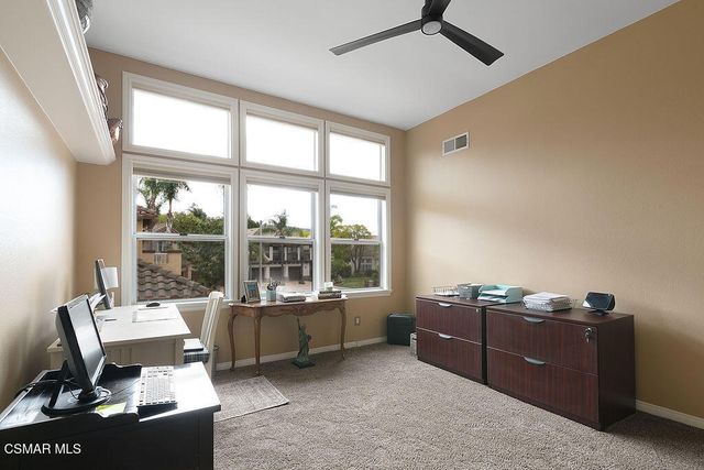 136 Heath Meadow Place, Simi Valley, CA 93065