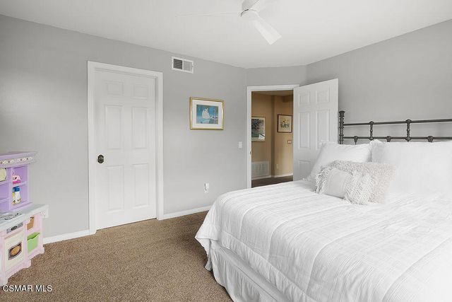 136 Heath Meadow Place, Simi Valley, CA 93065