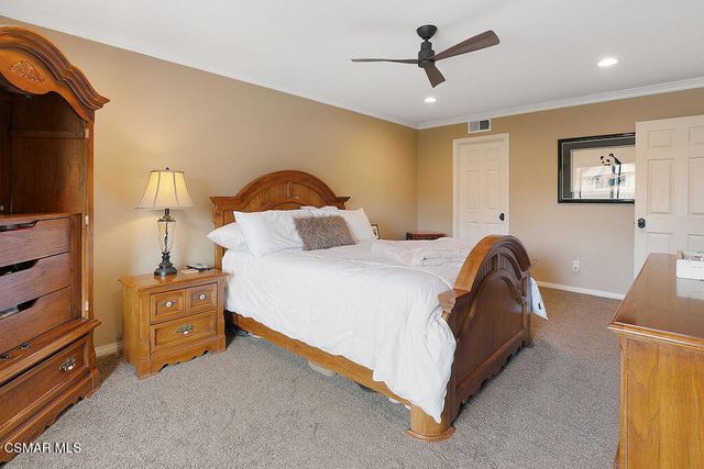 136 Heath Meadow Place, Simi Valley, CA 93065