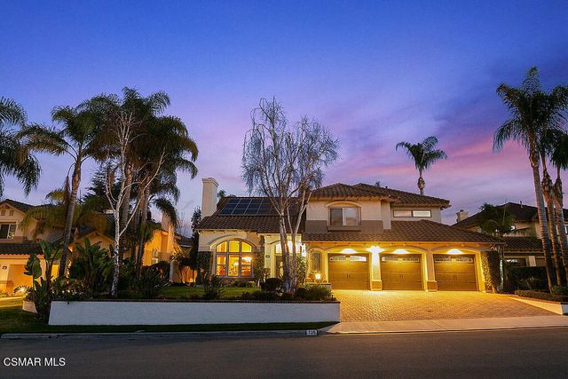 136 Heath Meadow Place, Simi Valley, CA 93065
