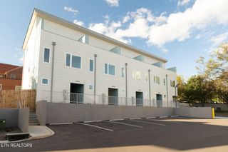 113 E Oldham Ave 105, Knoxville, TN 37917