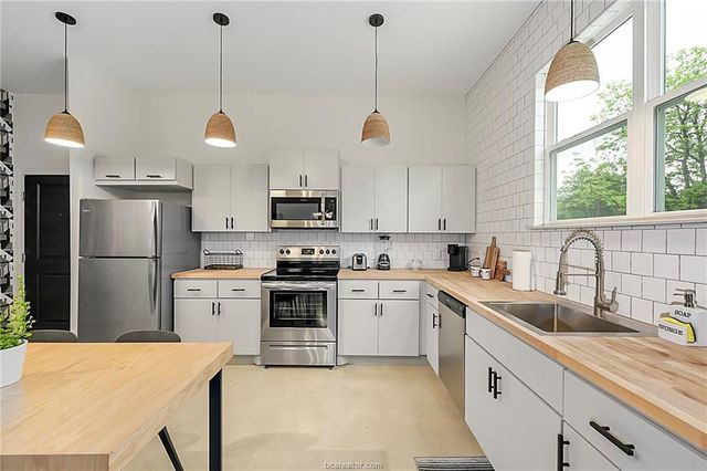 603 South Sims Avenue S 113, Bryan, TX 77803