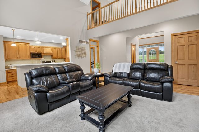 4745 N OLD BARCLAY RIDG RD, Columbia, MO 65202