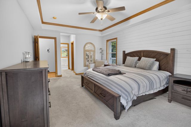 4745 N OLD BARCLAY RIDG RD, Columbia, MO 65202