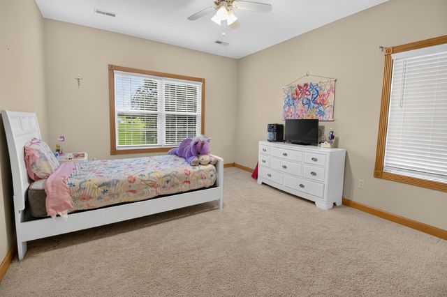 4745 N OLD BARCLAY RIDG RD, Columbia, MO 65202