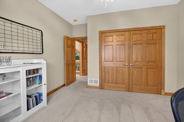 4745 N OLD BARCLAY RIDG RD, Columbia, MO 65202