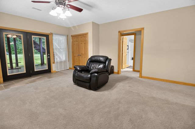 4745 N OLD BARCLAY RIDG RD, Columbia, MO 65202