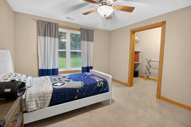 4745 N OLD BARCLAY RIDG RD, Columbia, MO 65202