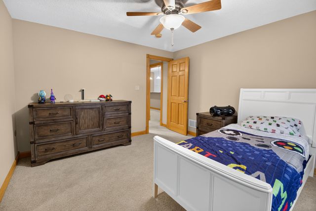 4745 N OLD BARCLAY RIDG RD, Columbia, MO 65202