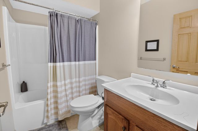 4745 N OLD BARCLAY RIDG RD, Columbia, MO 65202