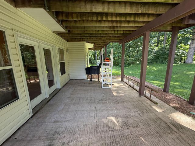 4745 N OLD BARCLAY RIDG RD, Columbia, MO 65202
