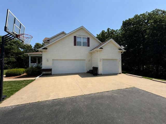 4745 N OLD BARCLAY RIDG RD, Columbia, MO 65202