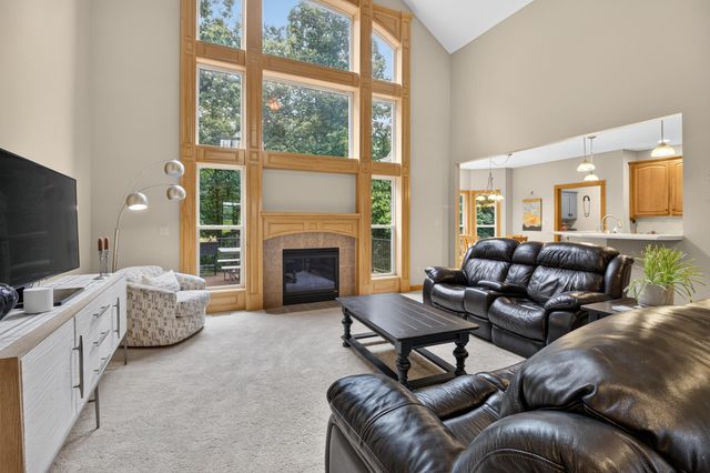4745 N OLD BARCLAY RIDG RD, Columbia, MO 65202