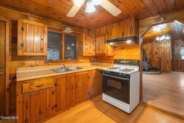 941 W Richmondville Road, Seward, NY 12043