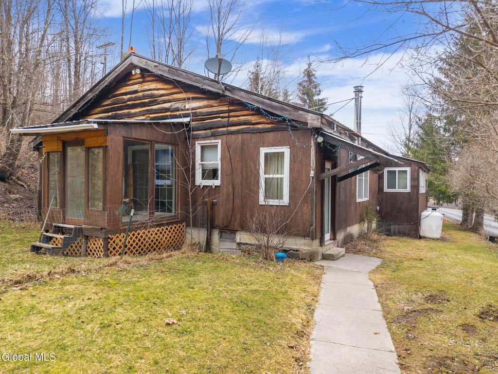 941 W Richmondville Road, Seward, NY 12043