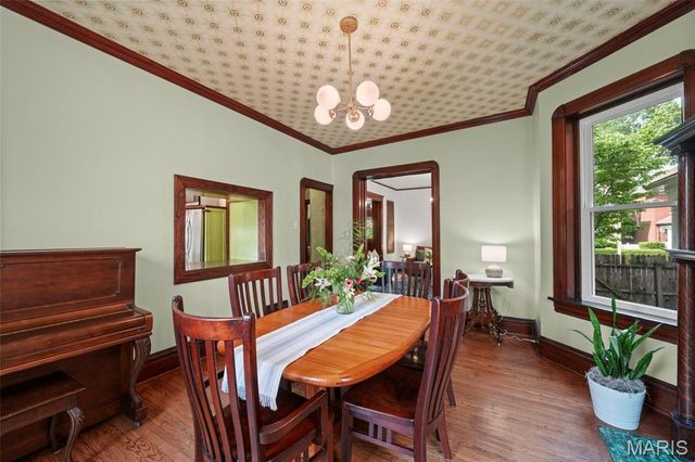 3650 Juniata Street, St Louis, MO 63116