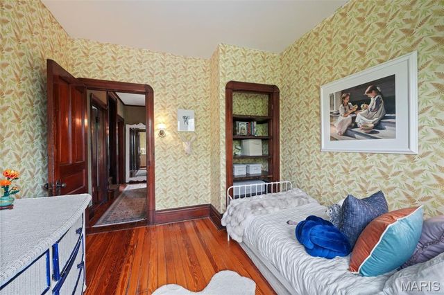 3650 Juniata Street, St Louis, MO 63116