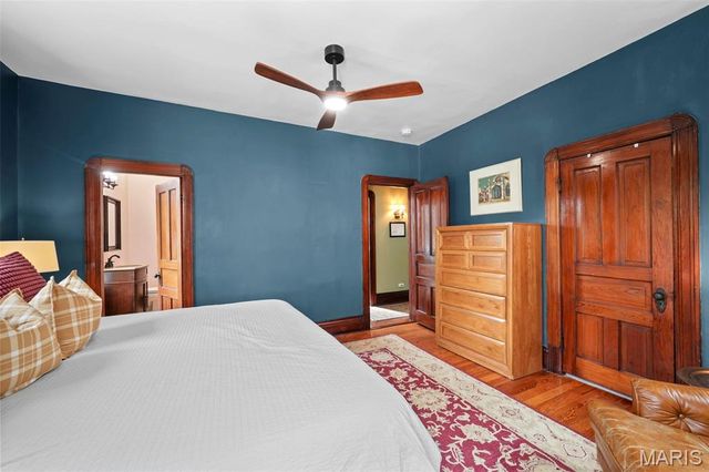 3650 Juniata Street, St Louis, MO 63116