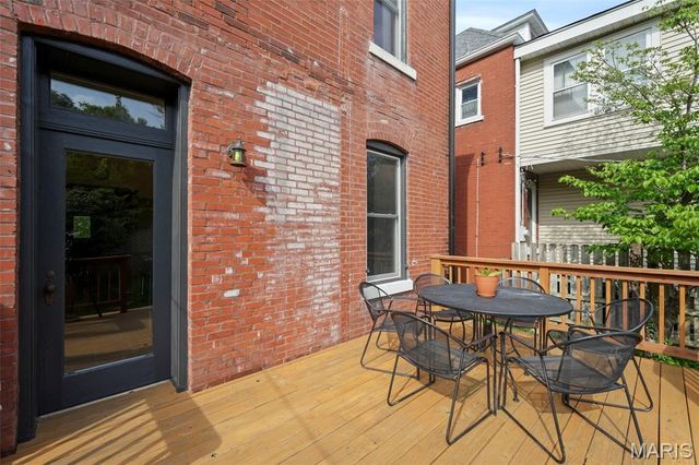 3650 Juniata Street, St Louis, MO 63116