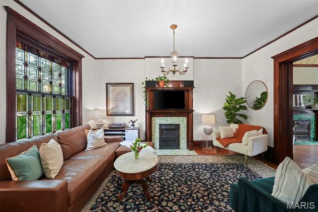 3650 Juniata Street, St Louis, MO 63116
