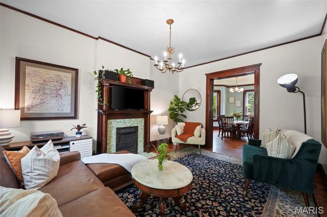 3650 Juniata Street, St Louis, MO 63116