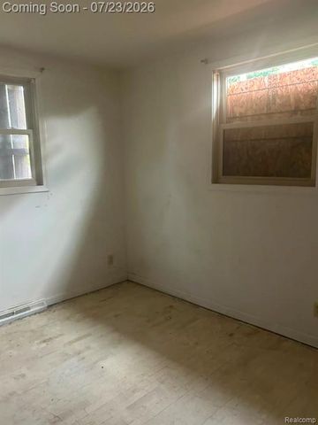 1373 Wells Street, Burton, MI 48529