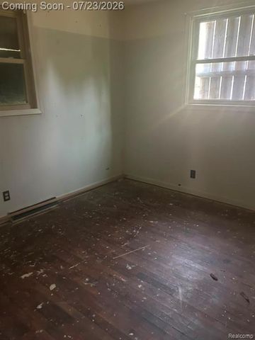 1373 Wells Street, Burton, MI 48529