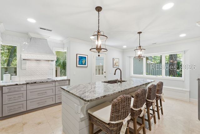 7 Wildwood Ct, Hilton Head Island, SC 29928