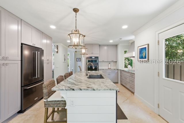 7 Wildwood Ct, Hilton Head Island, SC 29928