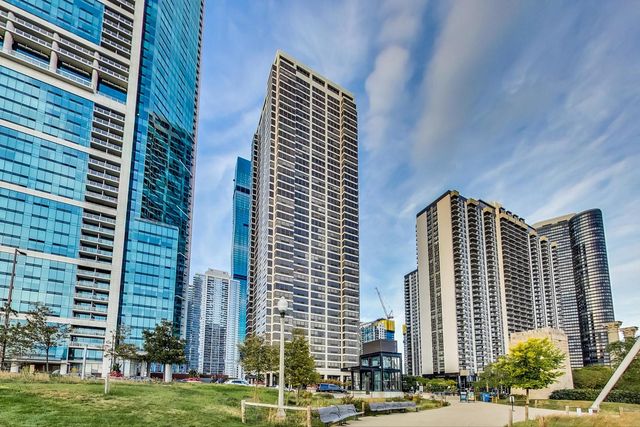 360 E Randolph Street 2506, Chicago, IL 60601