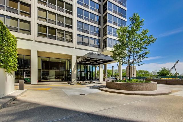 360 E Randolph Street 2506, Chicago, IL 60601