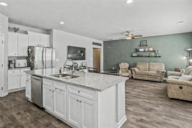 588 Scout Hut Road, Danielsville, GA 30633