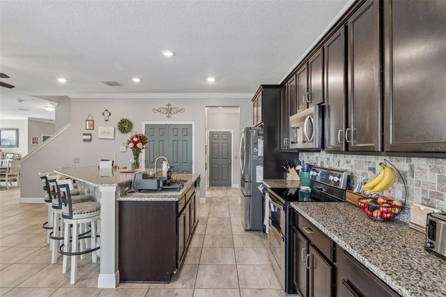 12312 LAKE BLVD, New Port Richey, FL 34655