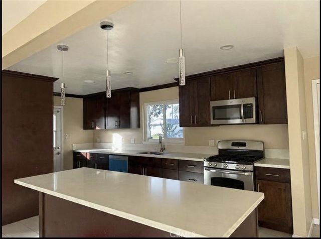 10002 St Stephen, Cypress, CA 90630