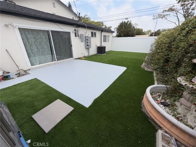 10002 St Stephen, Cypress, CA 90630