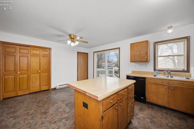 402 Snow Court, Sandusky, OH 44870