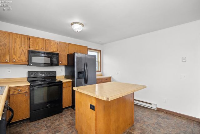 402 Snow Court, Sandusky, OH 44870