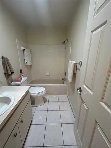 8863 SW 92ND LANE B, Ocala, FL 34481