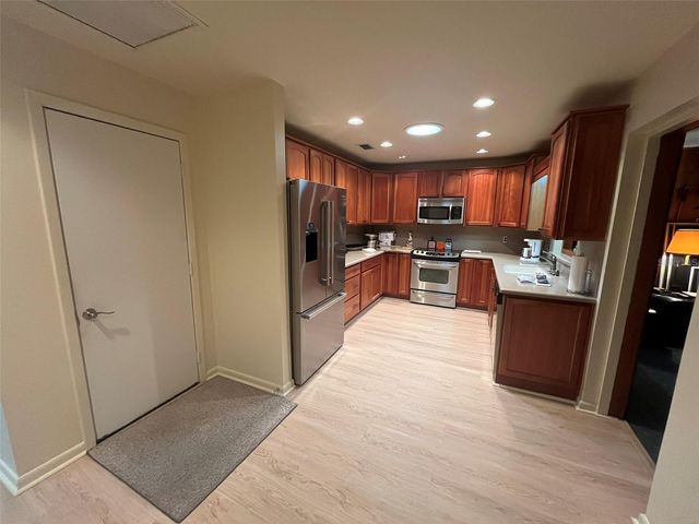 8863 SW 92ND LANE B, Ocala, FL 34481