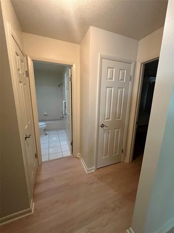 8863 SW 92ND LANE B, Ocala, FL 34481