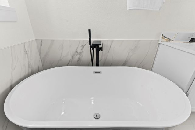 6818 Avenue F Unit A, Houston, TX 77011