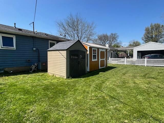878 Oberlin Drive, Heath, OH 43056