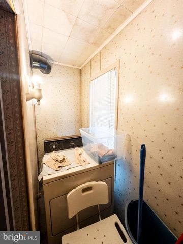 9 LOMBARDY CIR, Lewistown, PA 17044