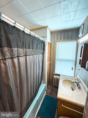 9 LOMBARDY CIR, Lewistown, PA 17044