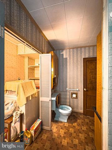 9 LOMBARDY CIR, Lewistown, PA 17044