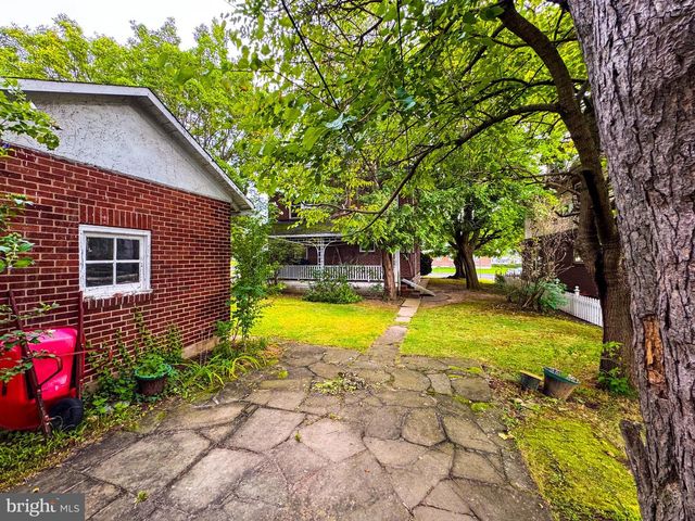 9 LOMBARDY CIR, Lewistown, PA 17044