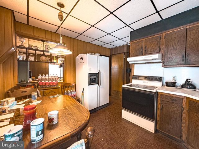 9 LOMBARDY CIR, Lewistown, PA 17044