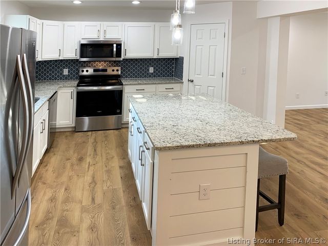 338 Berkley Road, Charlestown, IN 47111