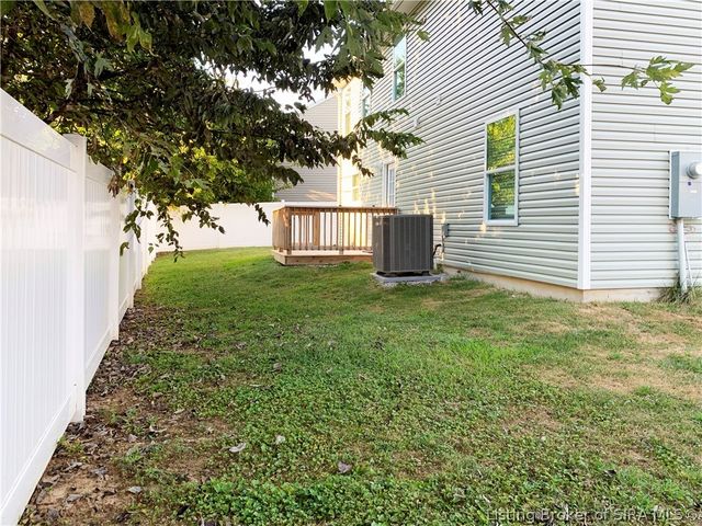 338 Berkley Road, Charlestown, IN 47111