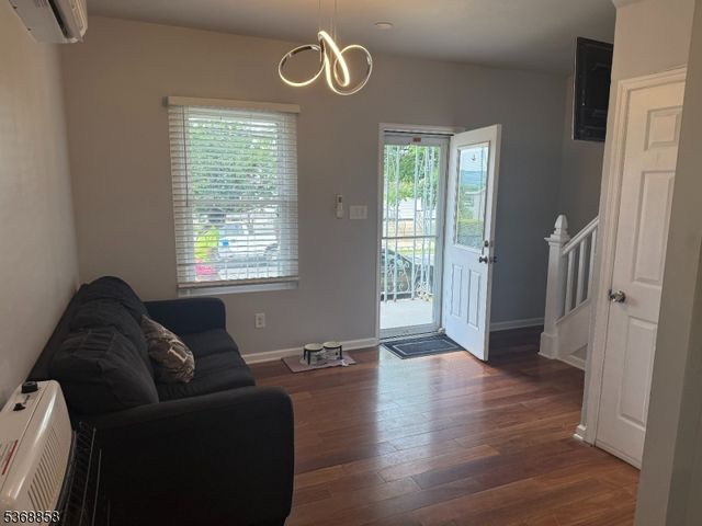 293 Lincoln St, Phillipsburg Town, NJ 08865